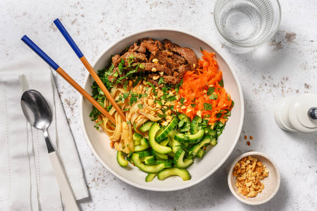 Bo bun vietnamien au bœuf sauté