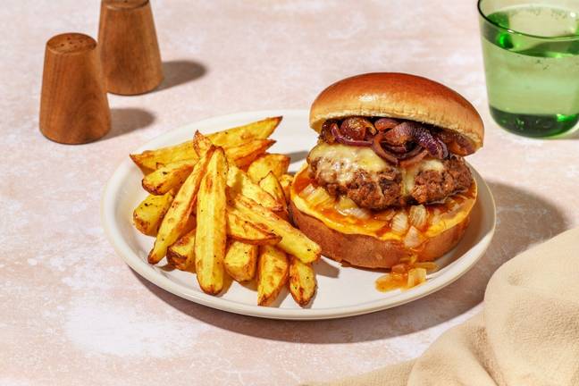 Burger de bœuf, chutney d'oignon & gouda