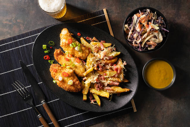 Sprø katsu-kylling og karrisaus