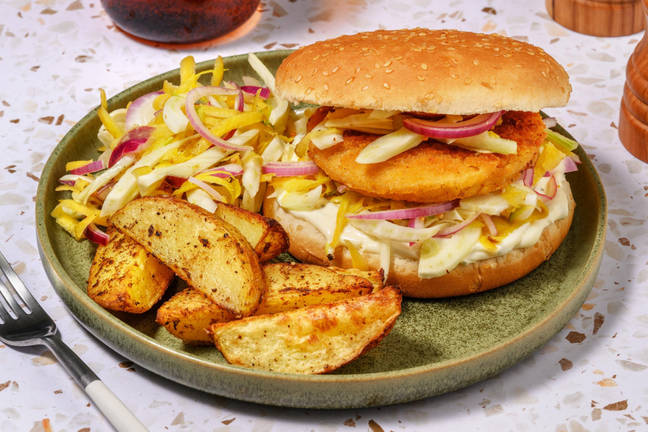 Burger végé façon poisson au chili doux et sauce ravigote