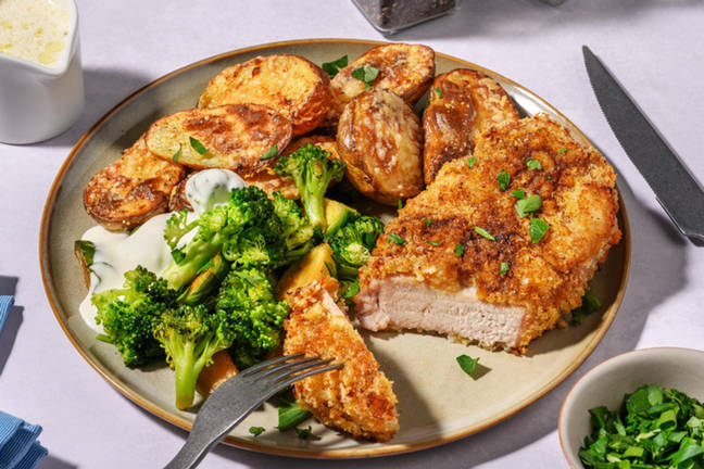 Fläskschnitzel & krispig osttoppad potatis