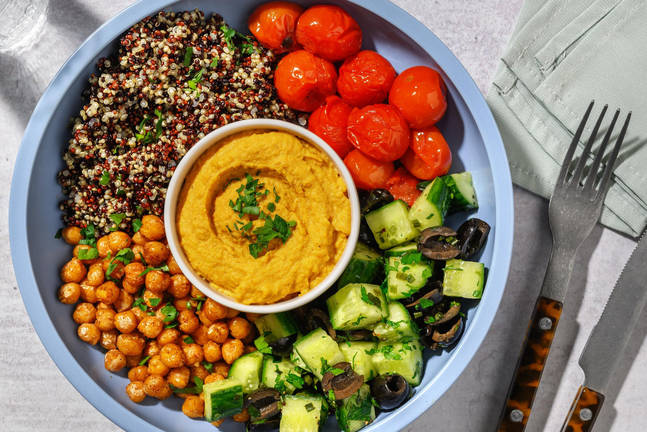 Quinoa-Bowl mit Rüebli-Püree