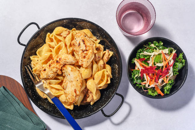 Kremet kyllingpasta og soltørkede tomater