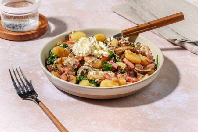 Gnocchi crémeux aux lardons & burrata