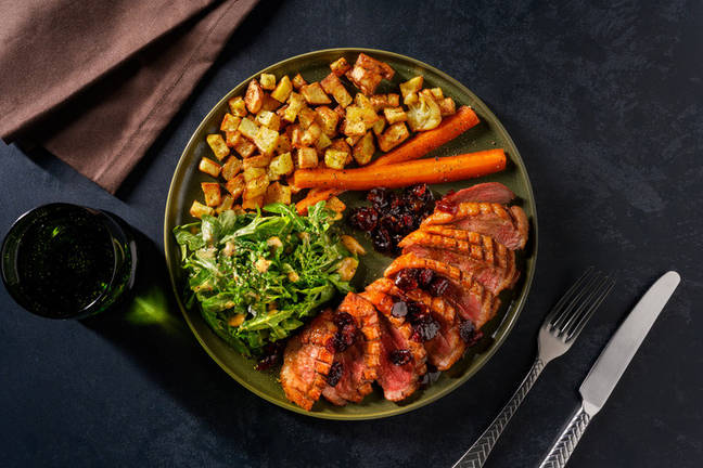 Knusprige gebratene Entenbrust mit Cranberry-Soße 