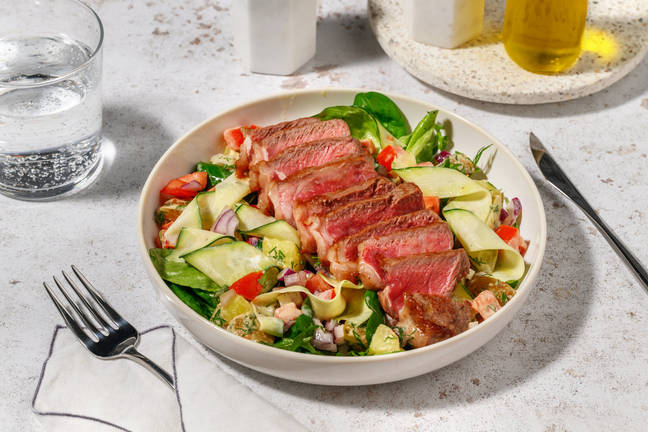 Steak mariné & salade aux rubans de courgette