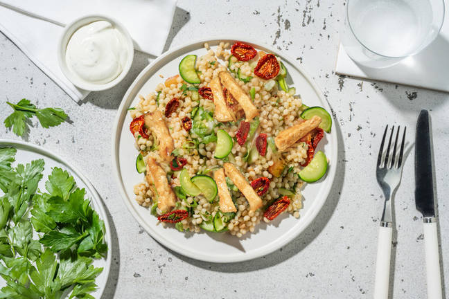 One-Pot: Hähnchen-Perlencouscous-Salat