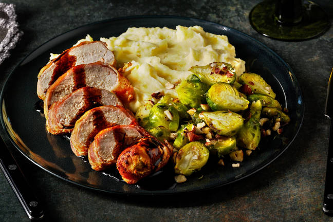 Schweinefilet im Speckmantel mit Balsamicosoße