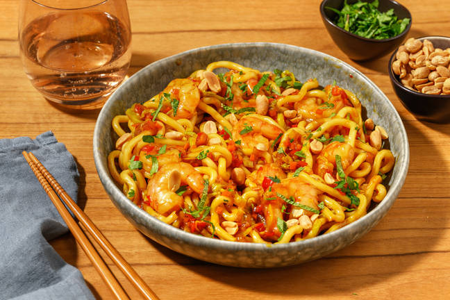Udonnoedels met garnalen in zoete Aziatische saus