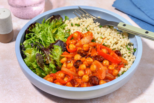 Kichererbsen-Dukkah-Bowl mit Perlencouscous