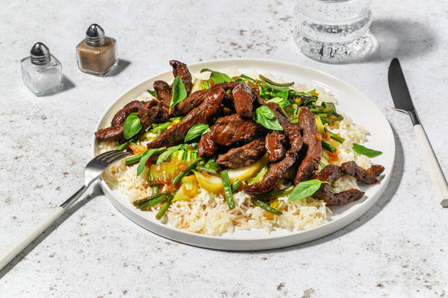Fusion biefstukreepjes met Thais basilicum en vijfspecerijenpoeder