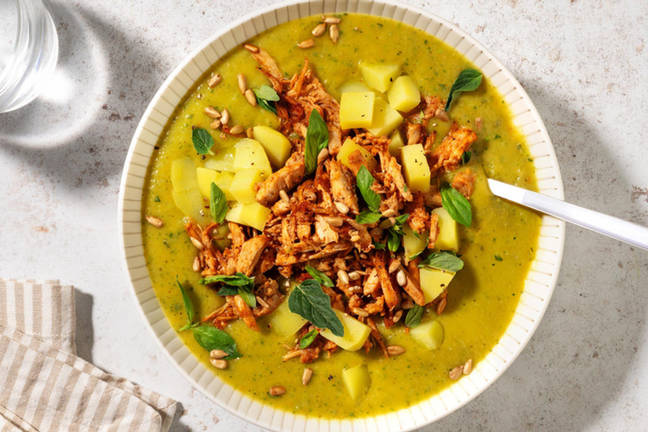 Romige groentesoep met pulled chicken