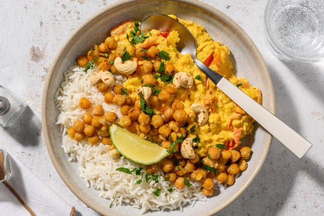 Krokante kikkererwten met zoete romige currysaus