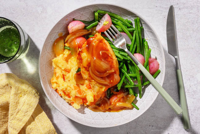 Schweinelachs in Senf-Zwiebel-Soße