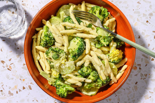 Strozzapreti mit Brokkoli-Käse-Soße