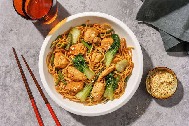 Cantonese Style Hoisin Chicken Noodles