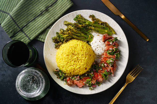 Sambal-Bio-Steak mit Aprikosen-Bimi