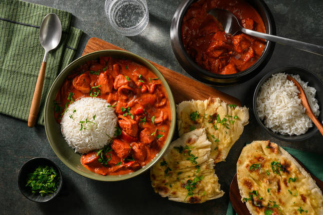 Korma Chicken Curry mit Knoblauch-Naan 