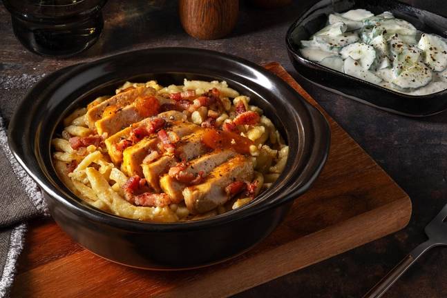 Käsespätzlepfanne mit Schweinelachssteak