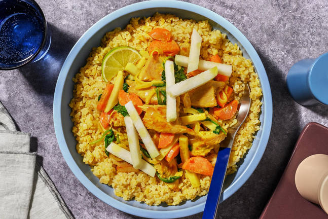 Curry de chou-rave au lait de coco et émincés végés façon poulet