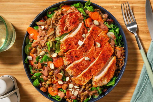 Hähnchen-Salat mit Senf-Preiselbeer-Dressing