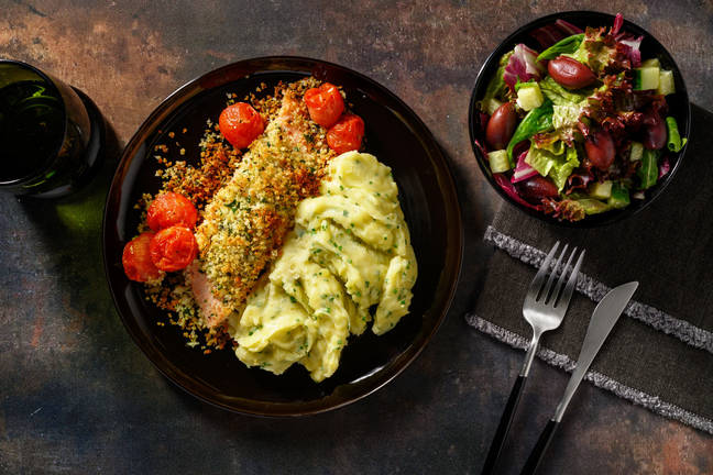 Gepaneerde zalmfilet met bieslook-aardappelpuree