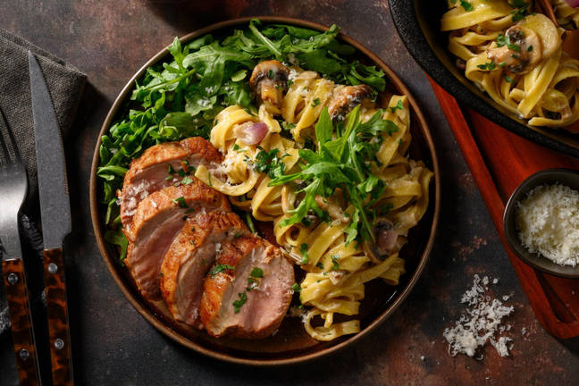 Filet mignon de porc et tagliatelle parfumées à la truffe