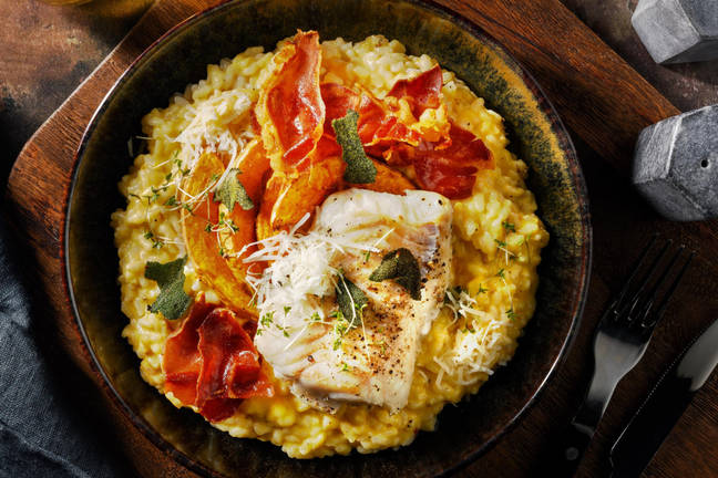 Kabeljauwfilet met serranoham, Parmigiano Reggiano en salie