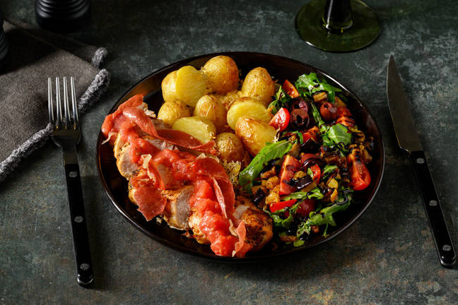 Kip met prosciutto en parmezaankrieltjes