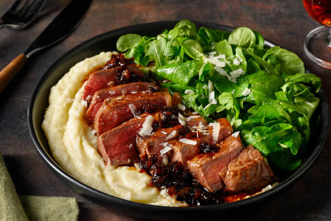 Steak au jus à l'oignon et Parmigiano Reggiano