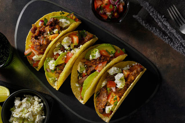 Taco's met steak, avocado en koriander