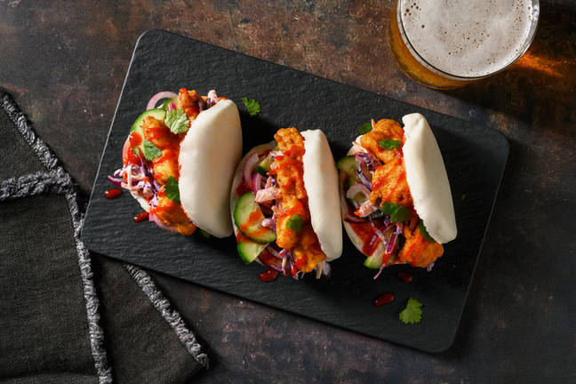 Koreaans geïnspireerde bao buns met kip