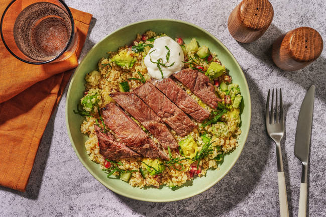Flatsteak og  granatæblebulgur