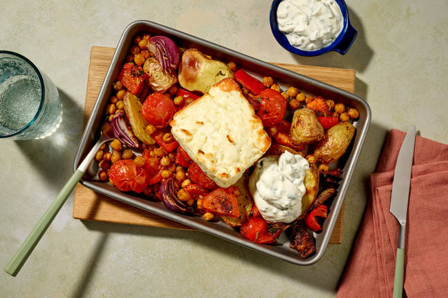 Ugnsbakad halloumi, potatis och grönsaker