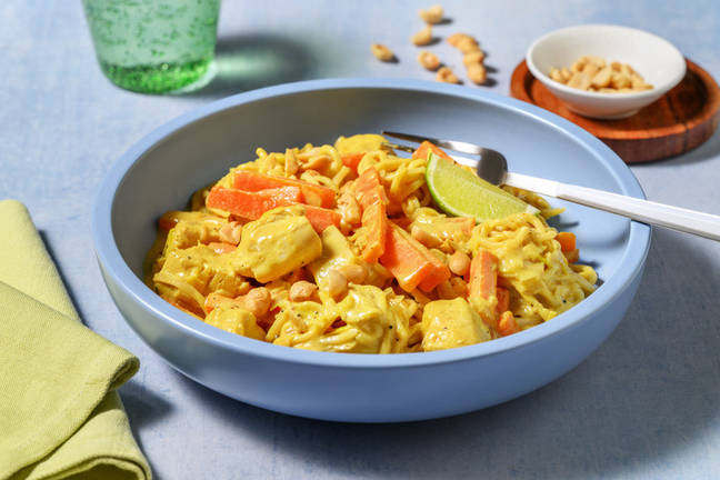 Dry Laksa Goreng-style Chicken Noodles 