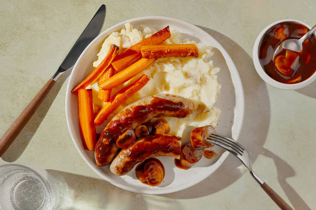 Cosy Sausages in Mushroom Sauce