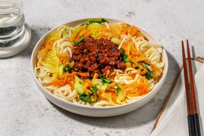 Rask japansk bowl med karamellisert kjøttdeig