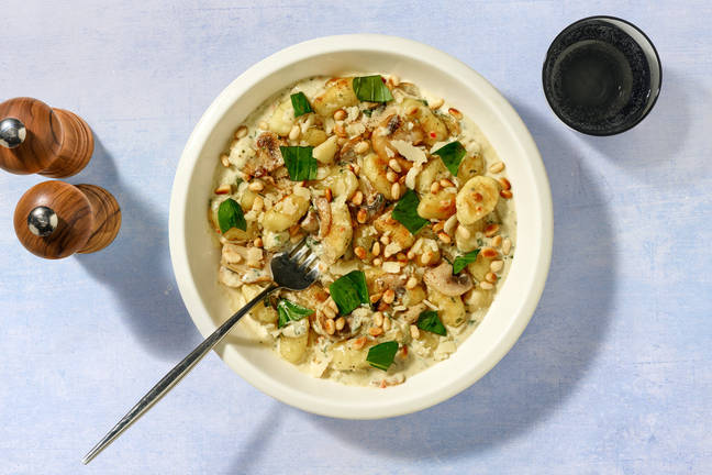 Hurtiglaget gnocchi i soppsaus