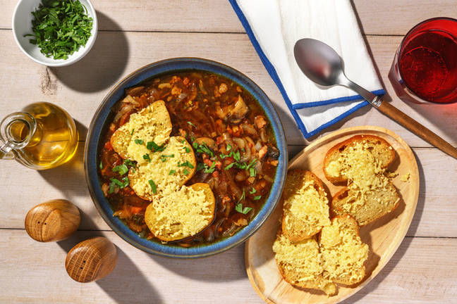 Zwiebelsuppe nach französischer Art mit Lardons 