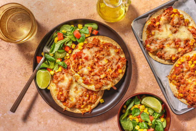Cheesy tostada's met kip