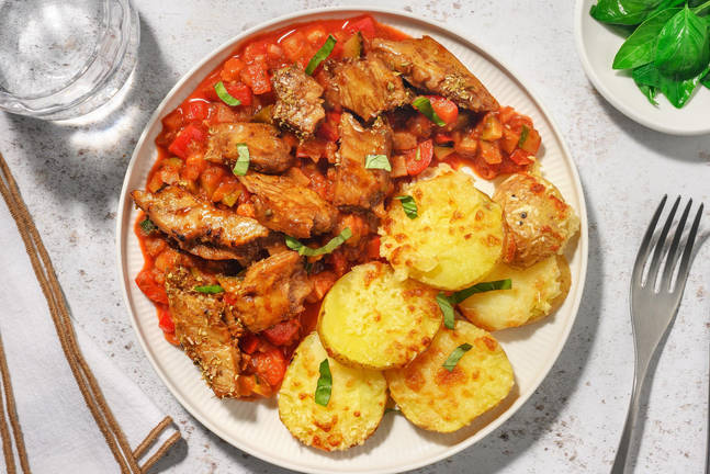 Émincés végés façon bœuf & pommes de terre au fromage et basilic
