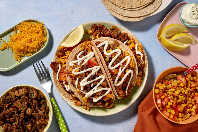 Blandfärstacos med tomatsalsa och vitlöksmajs