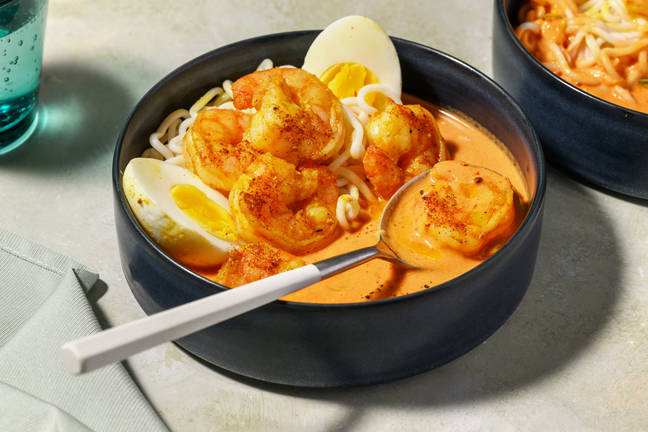 Laksa udon alle mazzancolle e curry