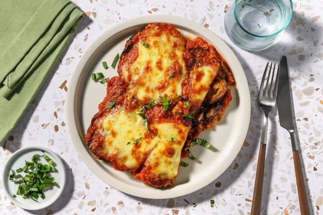 Italiensk melanzane parmigiana på aubergine