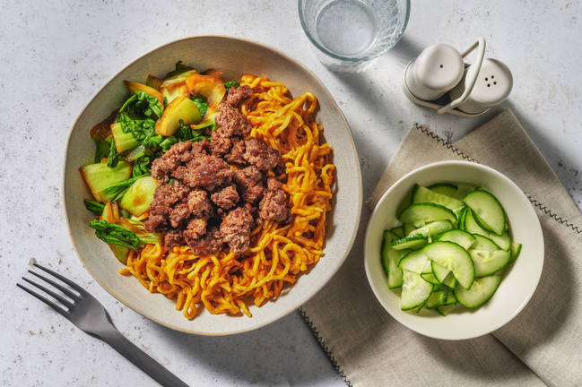 Singaporeanska nötfärsnudlar