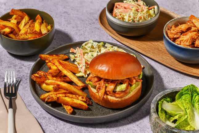 Smoky BBQ Pulled Chicken Buns