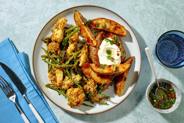 Traybake fusion au poulet, vinaigrette ail & fines herbes