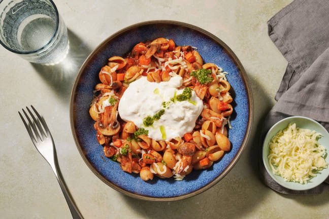 Conchiglie met burrata, pesto en mozzarella