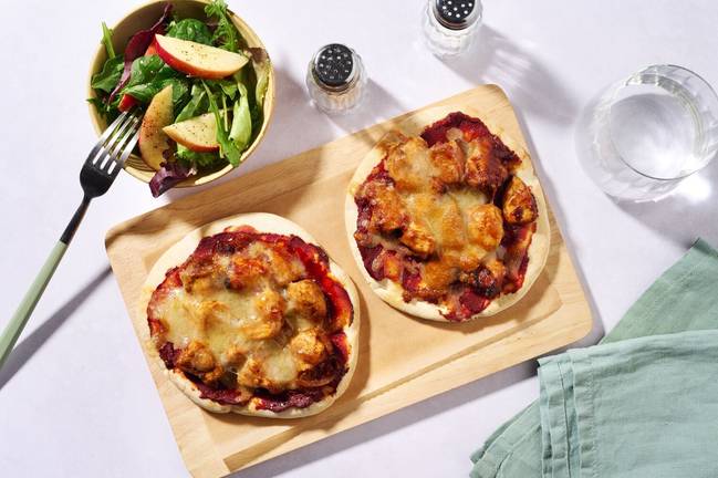 Quick BBQ Chicken Mini Flatbread Pizzas