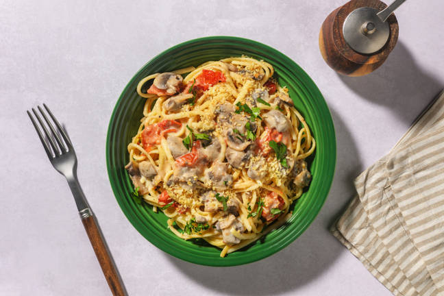 Creamy Mushroom & Cherry Tomato Spaghetti
